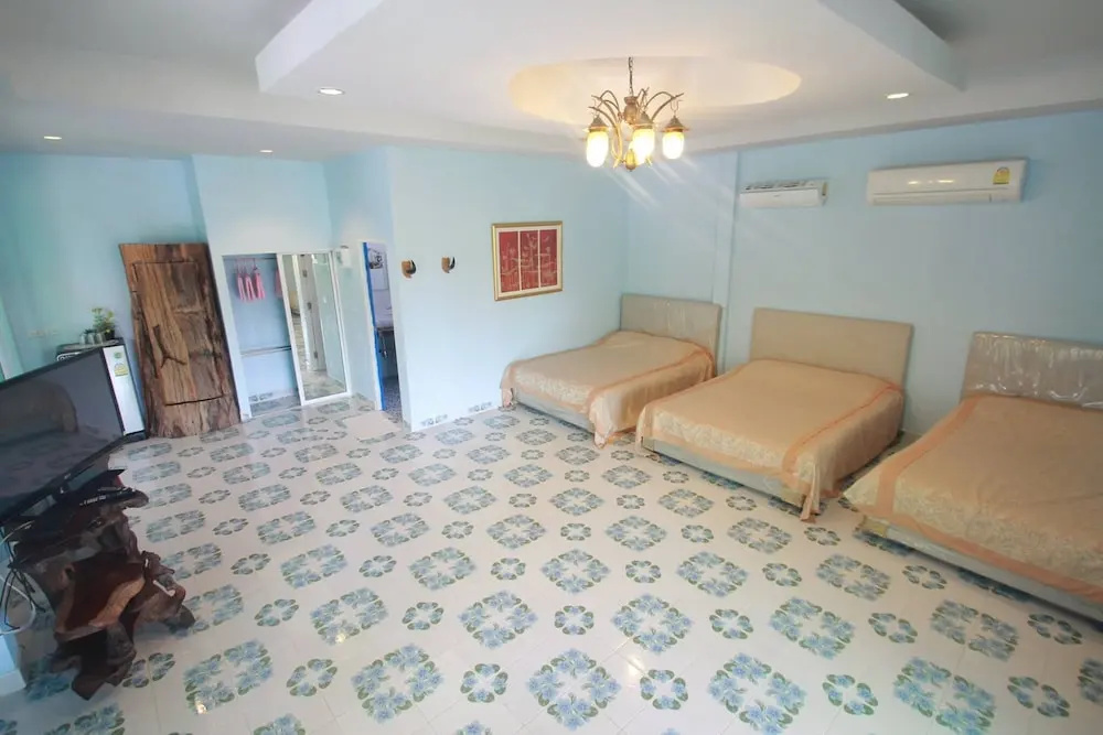 Standard Family room