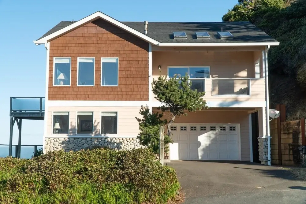 Beach House - 3 Br Home