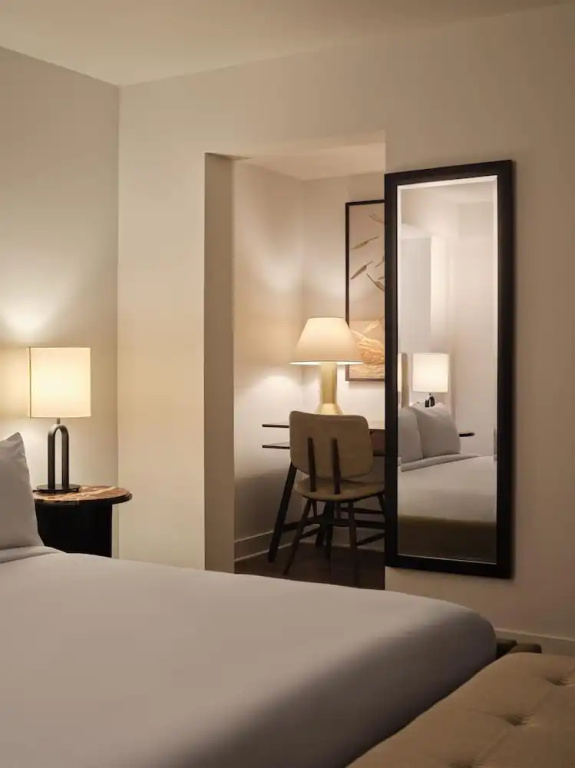 Standard Double room with balcony (full double bed)