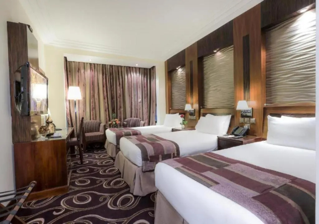 Triple room
