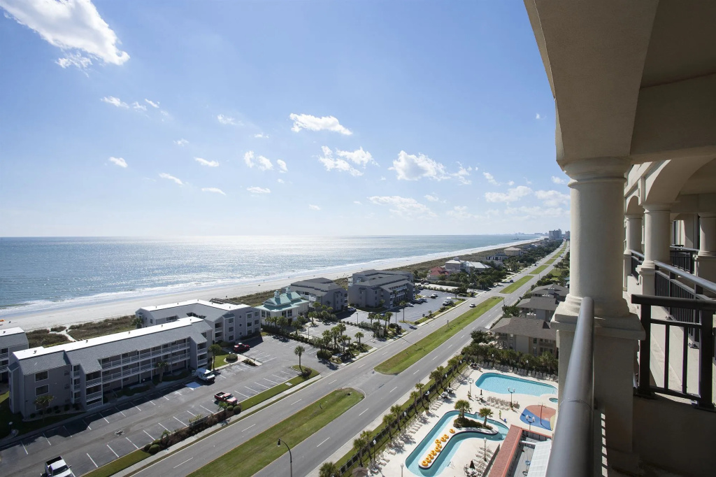 Beach & Waterfront