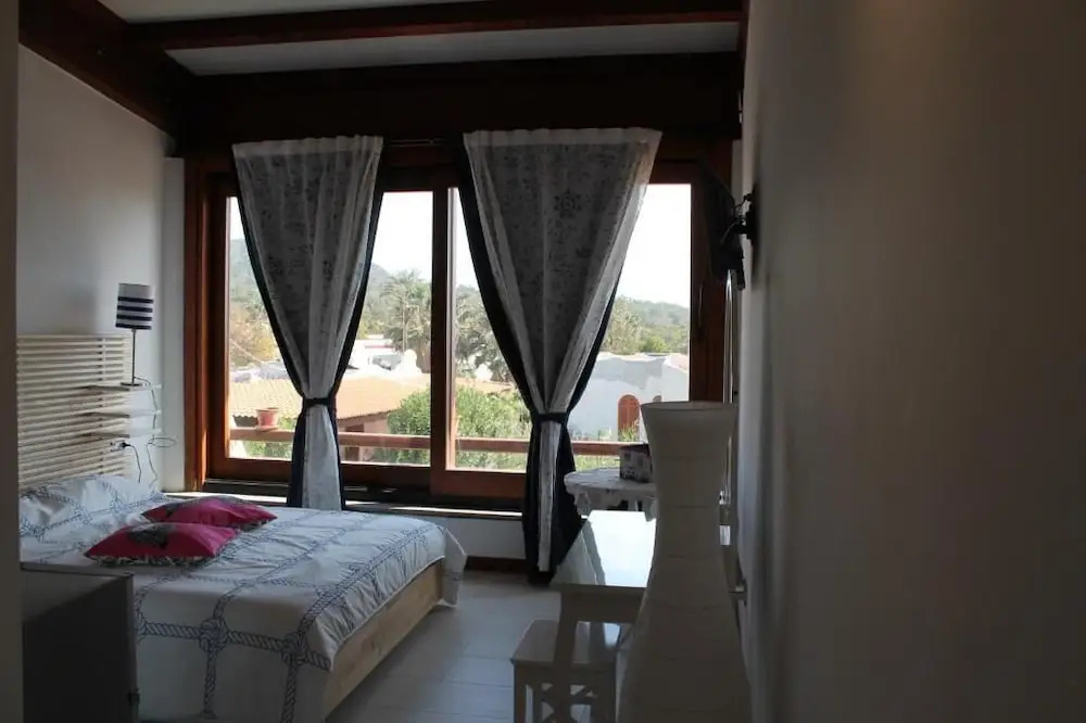 Comfort Double room (full double bed)
