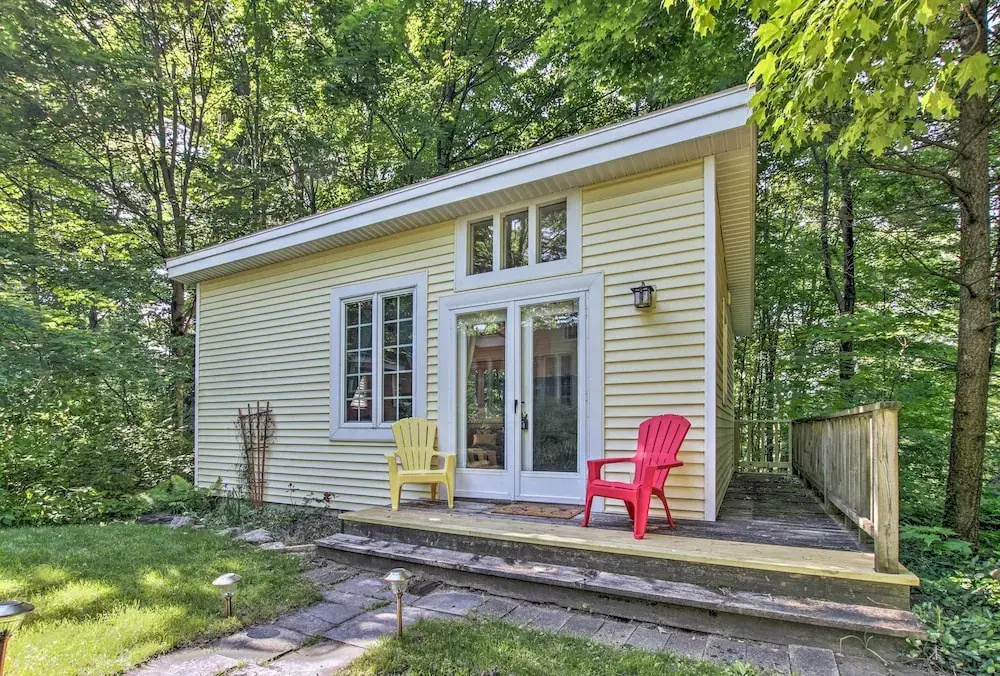 Quiet Saugatuck Studio w/ Patio - Walk to Dtwn!