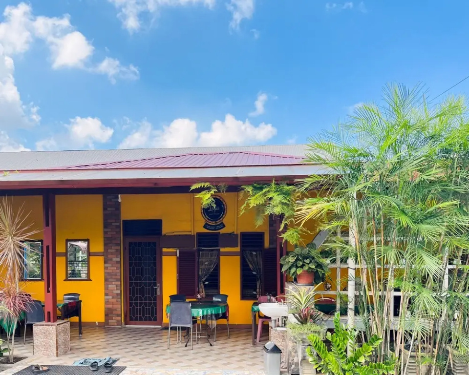 Lega Guest House Syariah Near Uisu Medan