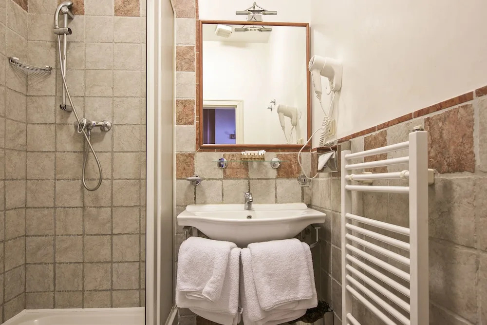 Четырёхместный номер Standard в Hotel Tivoli Prague