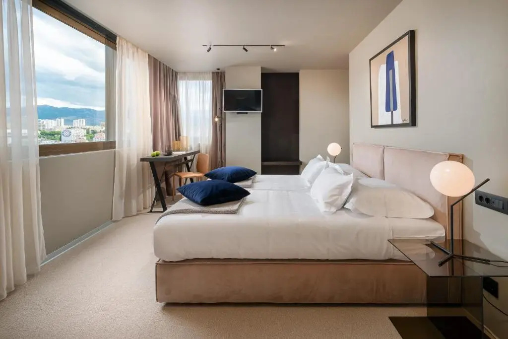 Royal Suites - Chambres