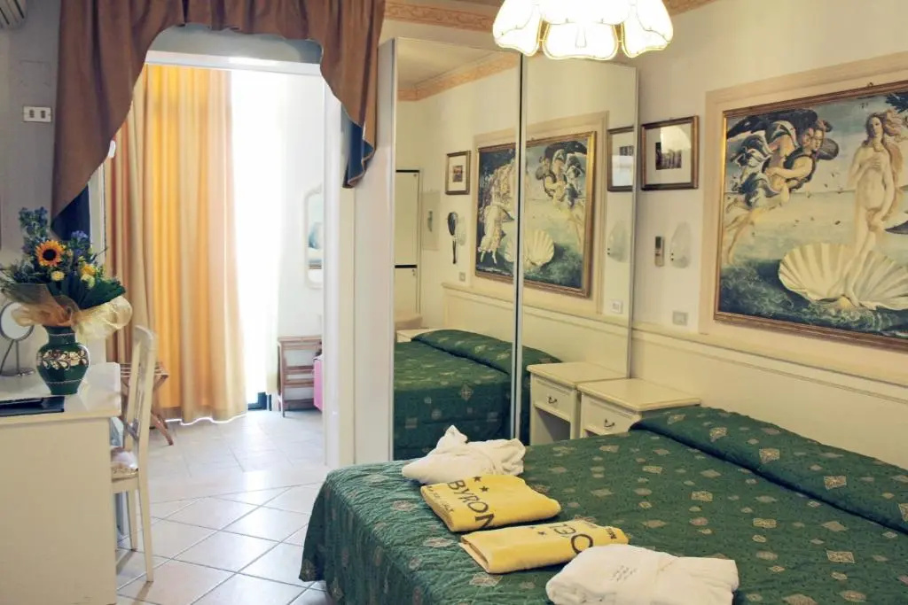 Hotel Byron - Chambres