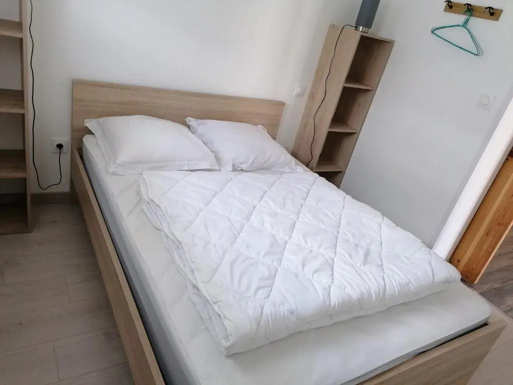2 Bedrooms Cottage