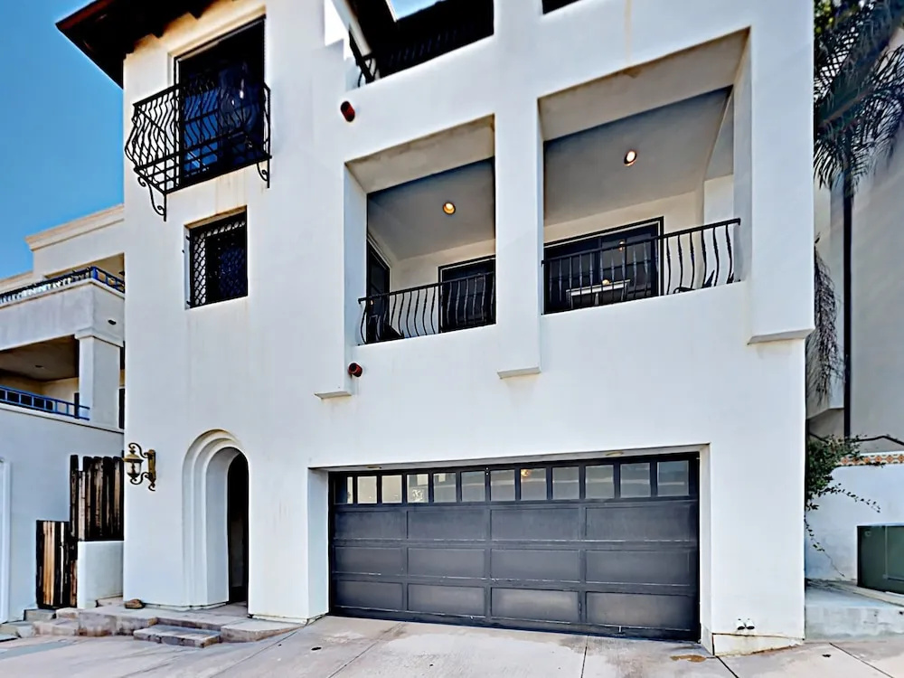 113 Coronado Condo by RedAwning