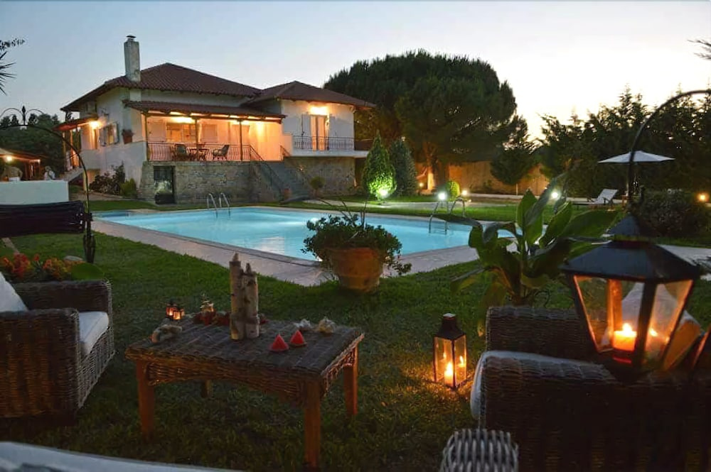 Villa Dimeon 4 * Villa Dimeon 4 *