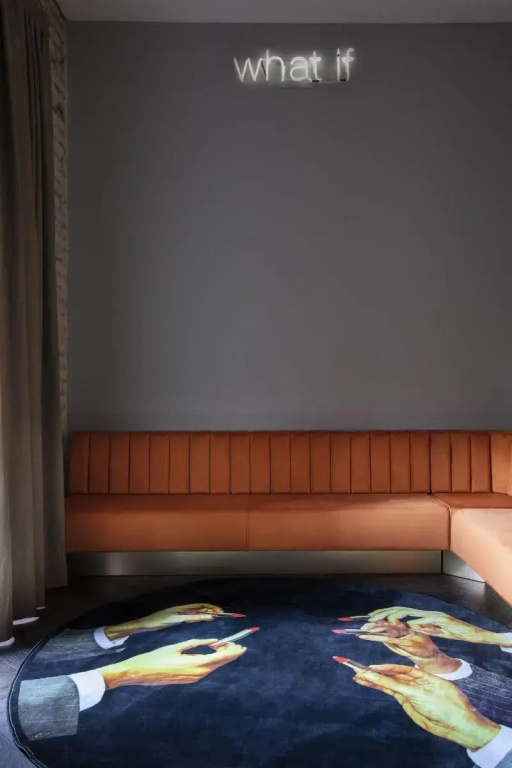 Double Suite (full double bed)