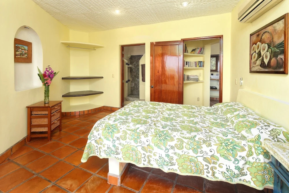 1 Bedroom Luxury Bungalow with mountain view