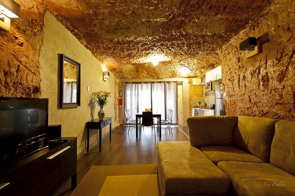 Lookout Cave Underground Motel by null