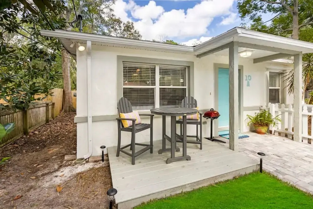 Uptown Gem The Castaway Cottage Dog Friendly