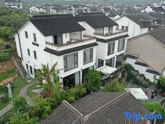 Jiutang Guesthouse