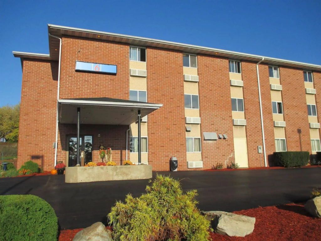 Motel 6 Drums, PA