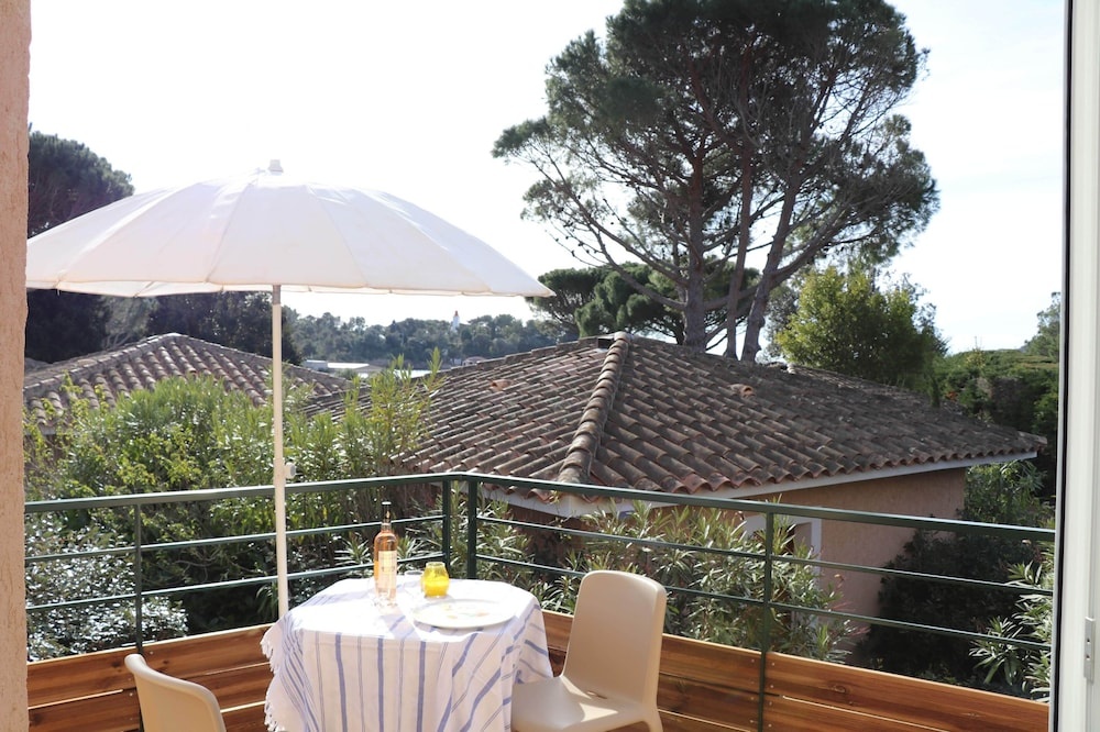 Balcony & Terrace