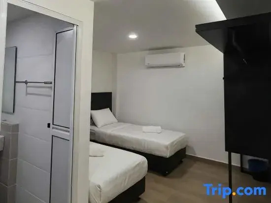 Standard Double room (twin beds)