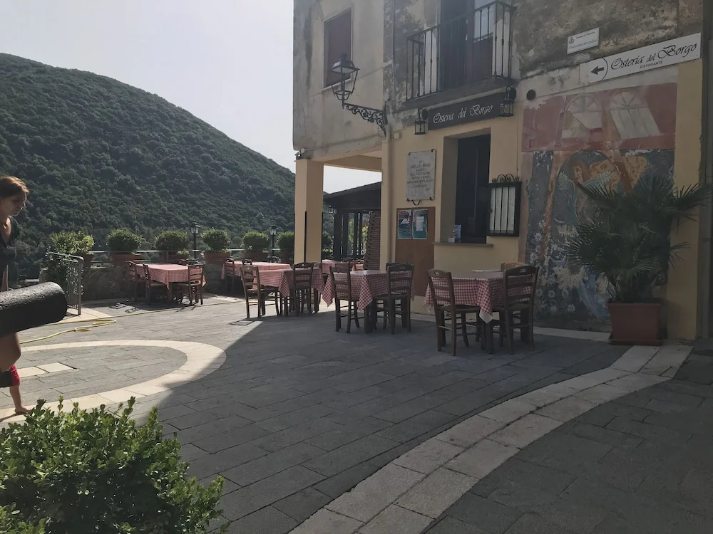 Centre of Pisciotta - Apt - Sleeps 4 - Seaside