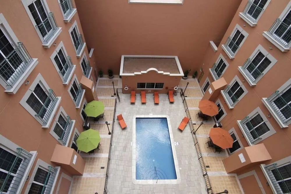 Holiday Inn Express