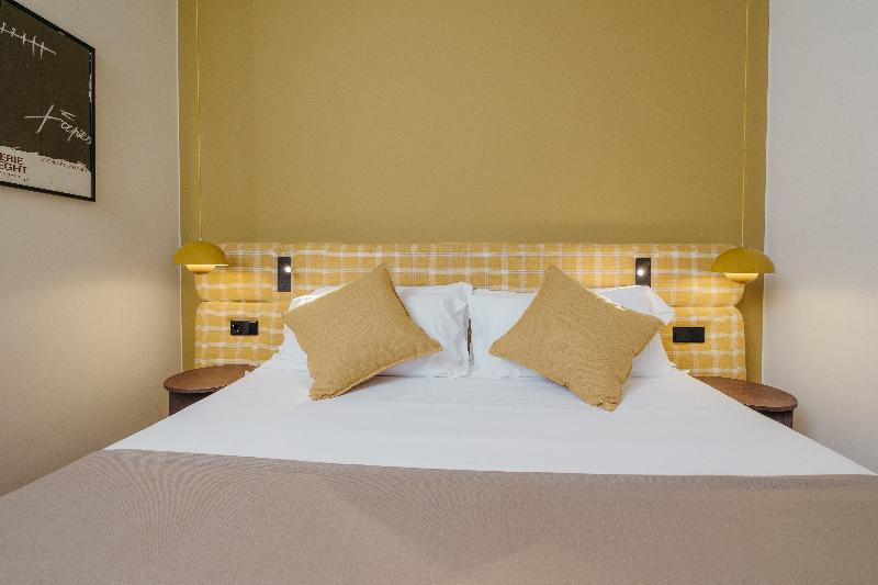 Premium room