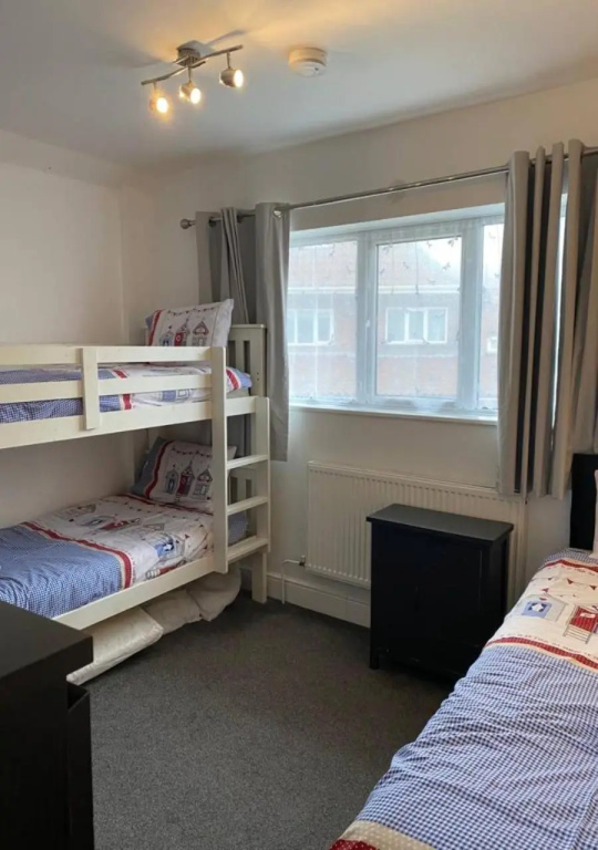 Huge6BedroomHouse in Sheringham