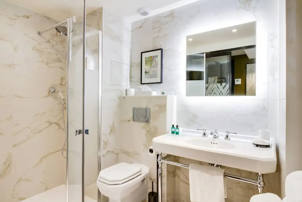 Mom’Art Hotel - Général