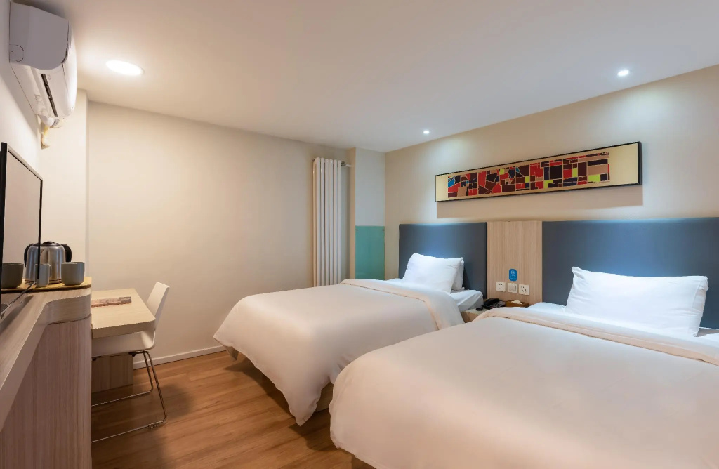 Standard Double room (twin beds)