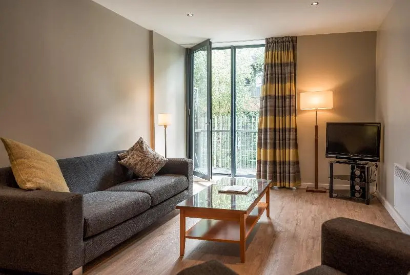 PREMIER SUITES Manchester - Chambres