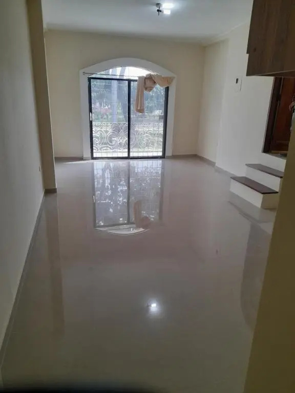 Mafer's apartment