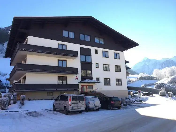Domizil Thirteen - Sauna and Glacier View