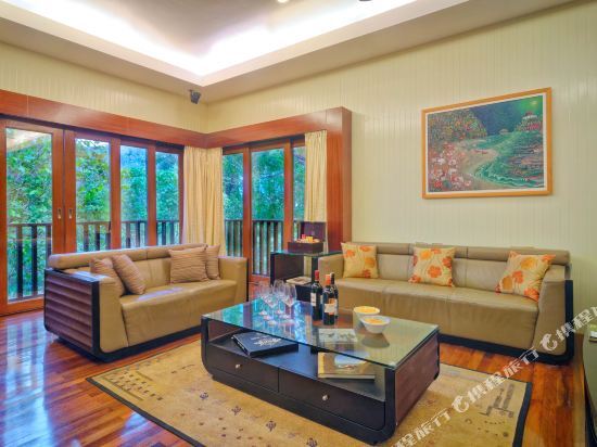 Bunga Raya Island Resort & Spa