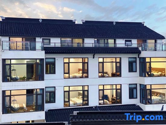 Beiluowan B & B (Suzhou Taihu Xishan Scenic Spot store)