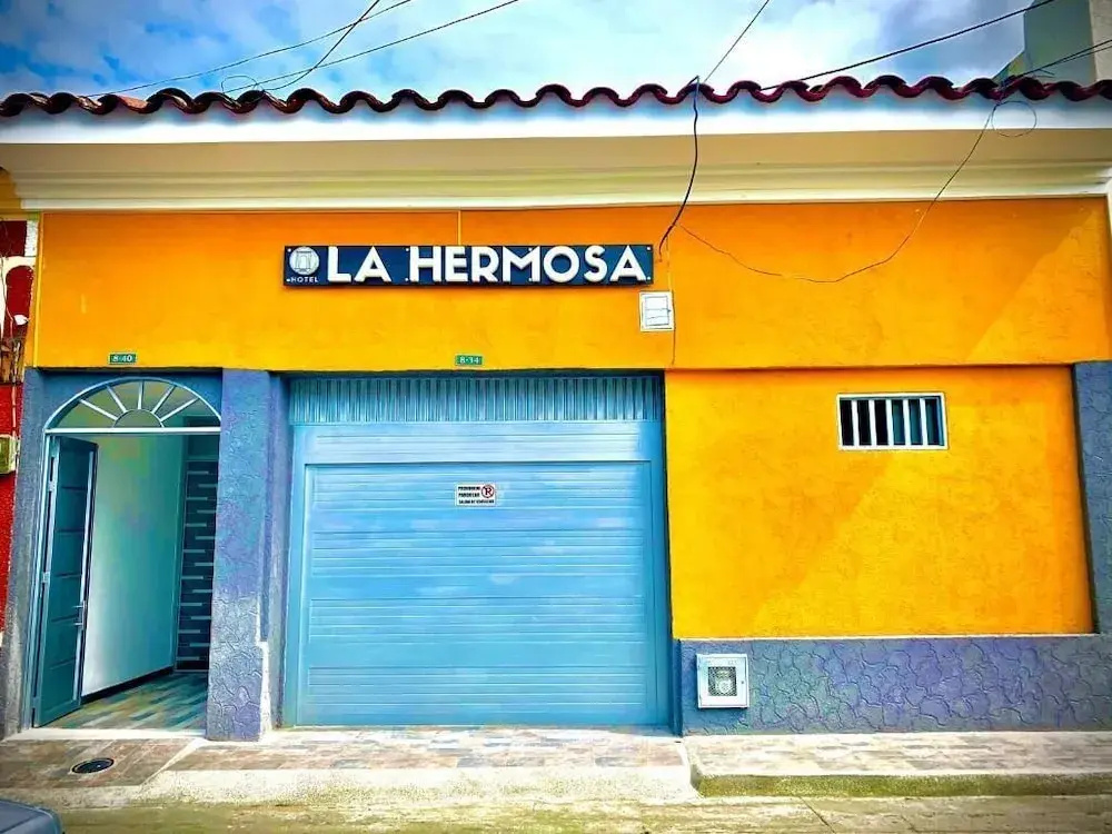 hotel la hermosa