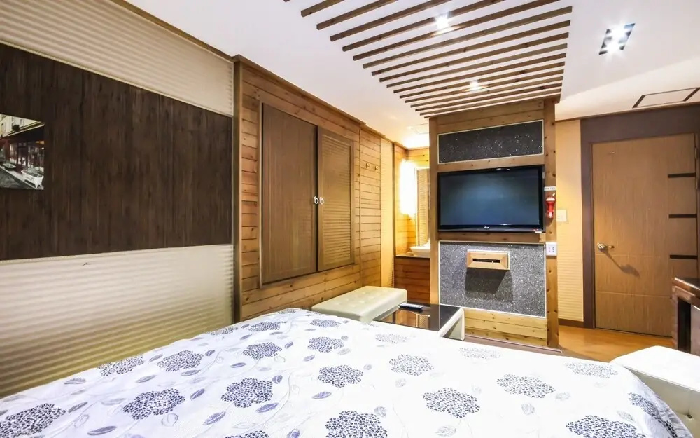 Hotel Signature, Junghwasan-Dong, Jeonju