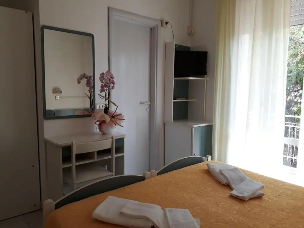 Economy Double room (full double bed)