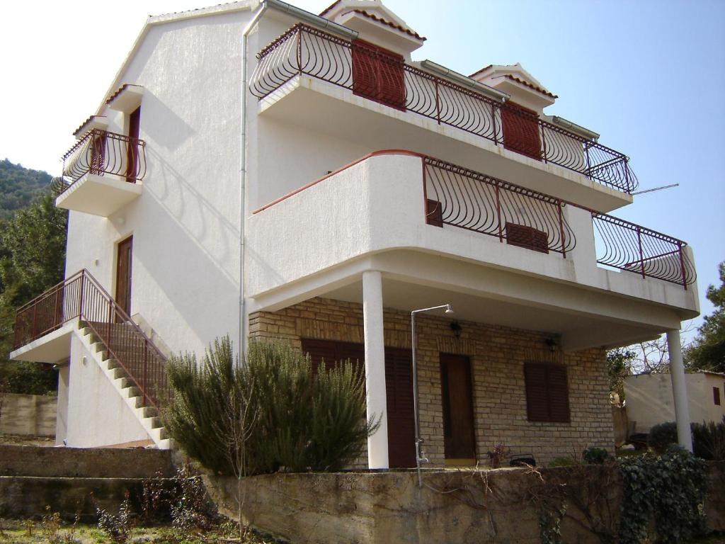 Apartments Ana