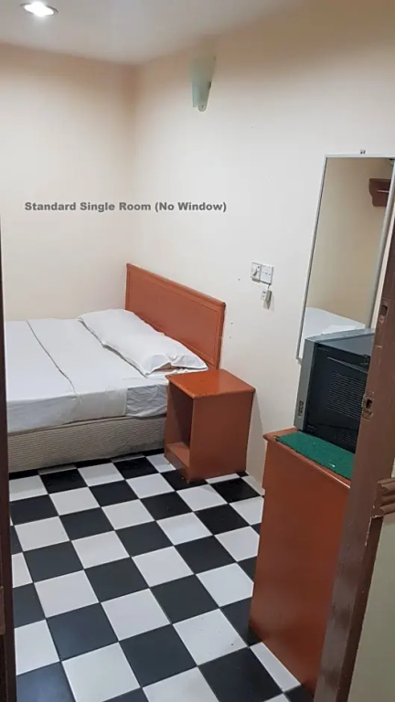 Economy room
