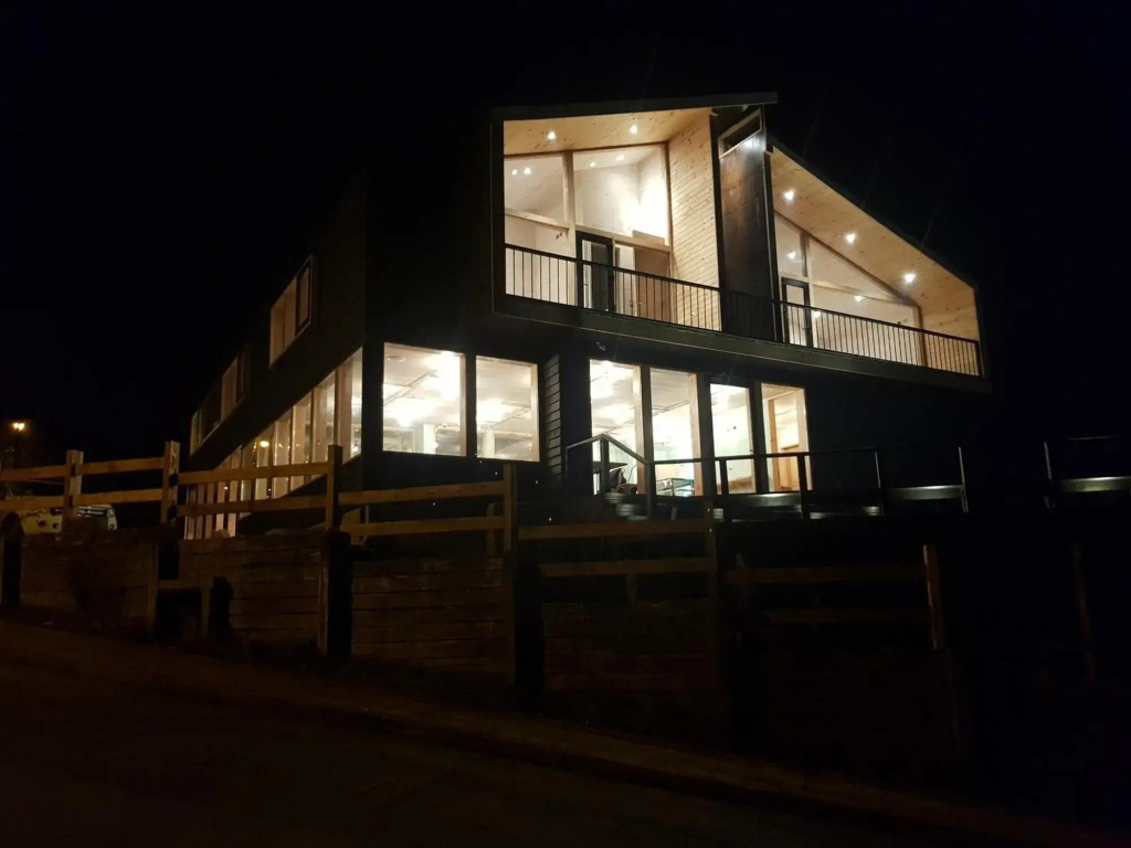 Hotel & Cafe Veliche