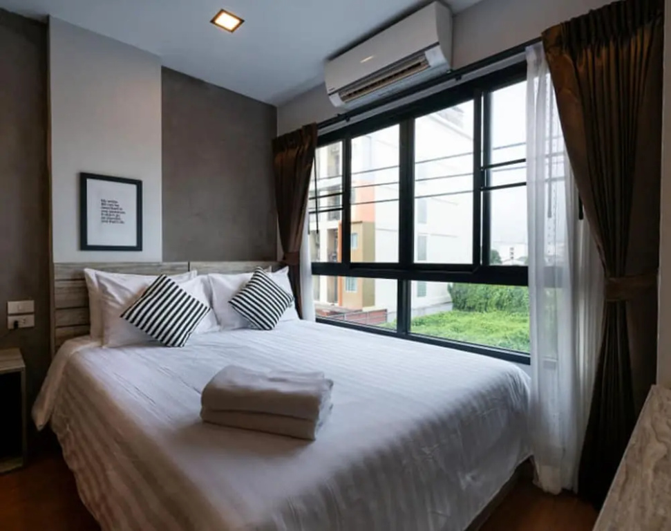 Double Studio with balcony (full double bed)