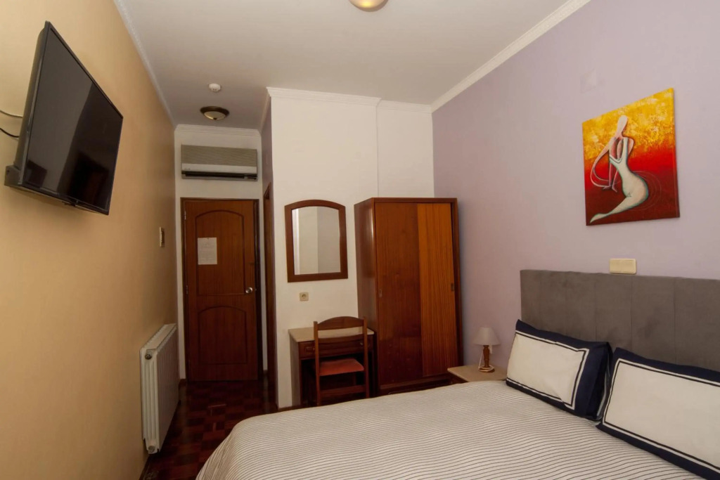 Hotel Leiriense by null