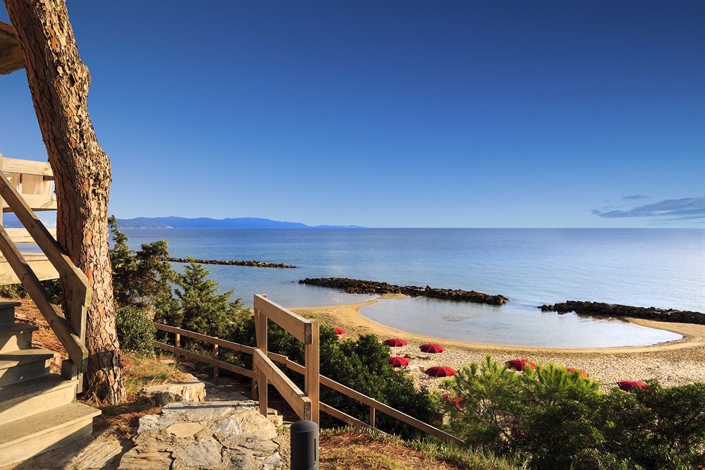 Beach & Waterfront