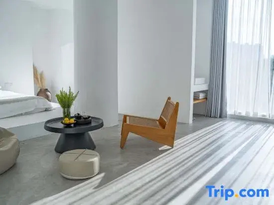 Standard Double room with garden view (full double bed)