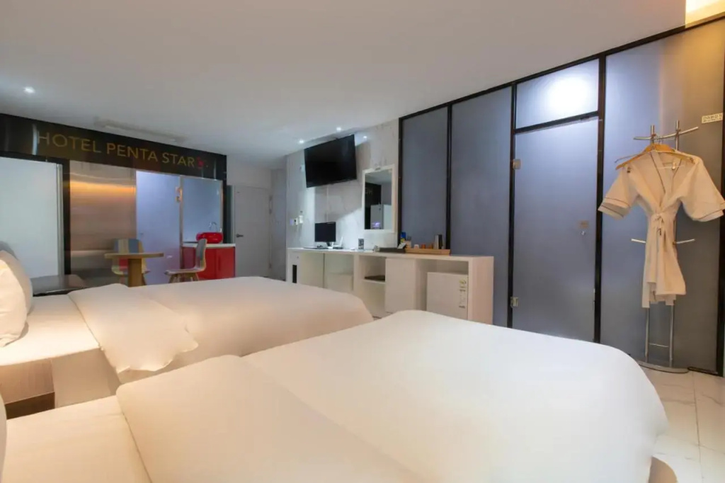 Hotel photo 16