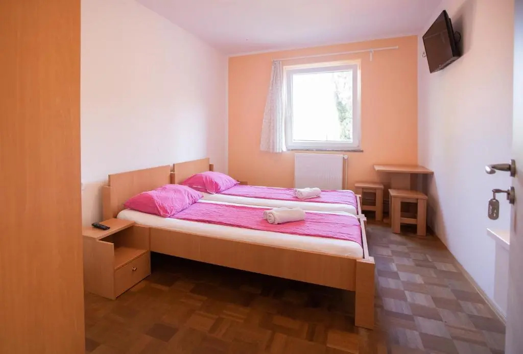 Standard Double room (full double bed)
