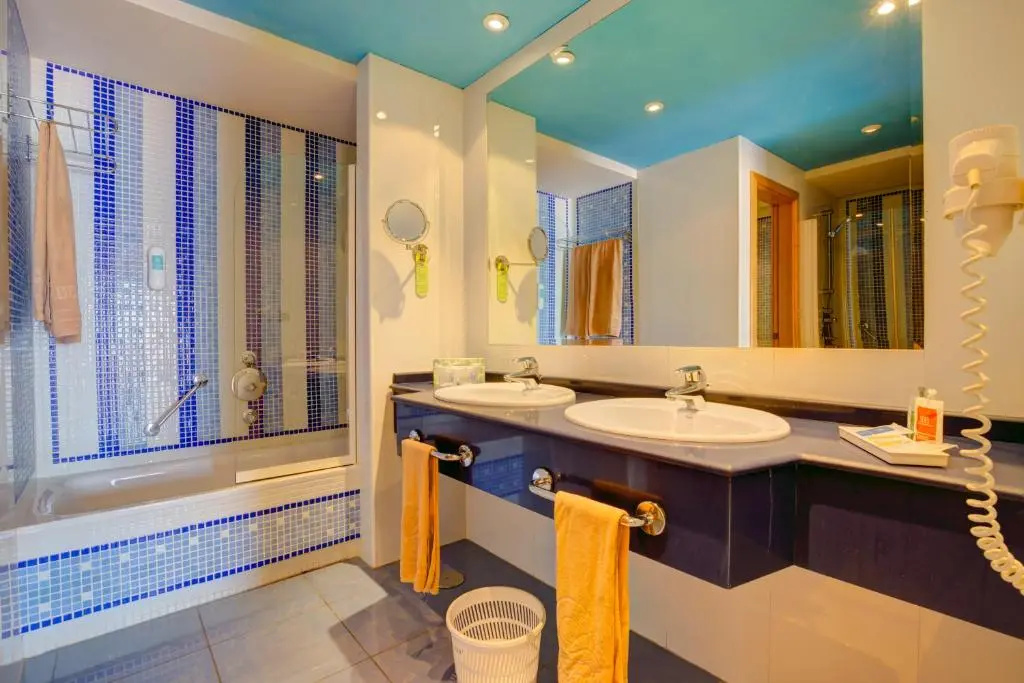 SBH Crystal Beach Hotel & Suites - Adults Only - Chambres