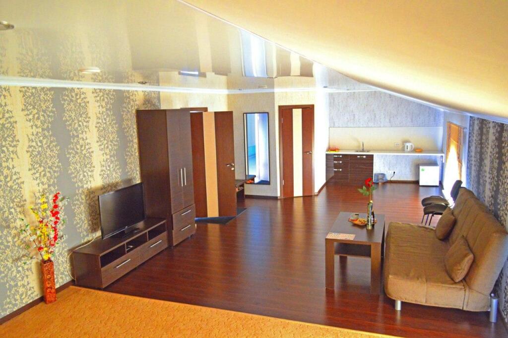 октябрьский прокат