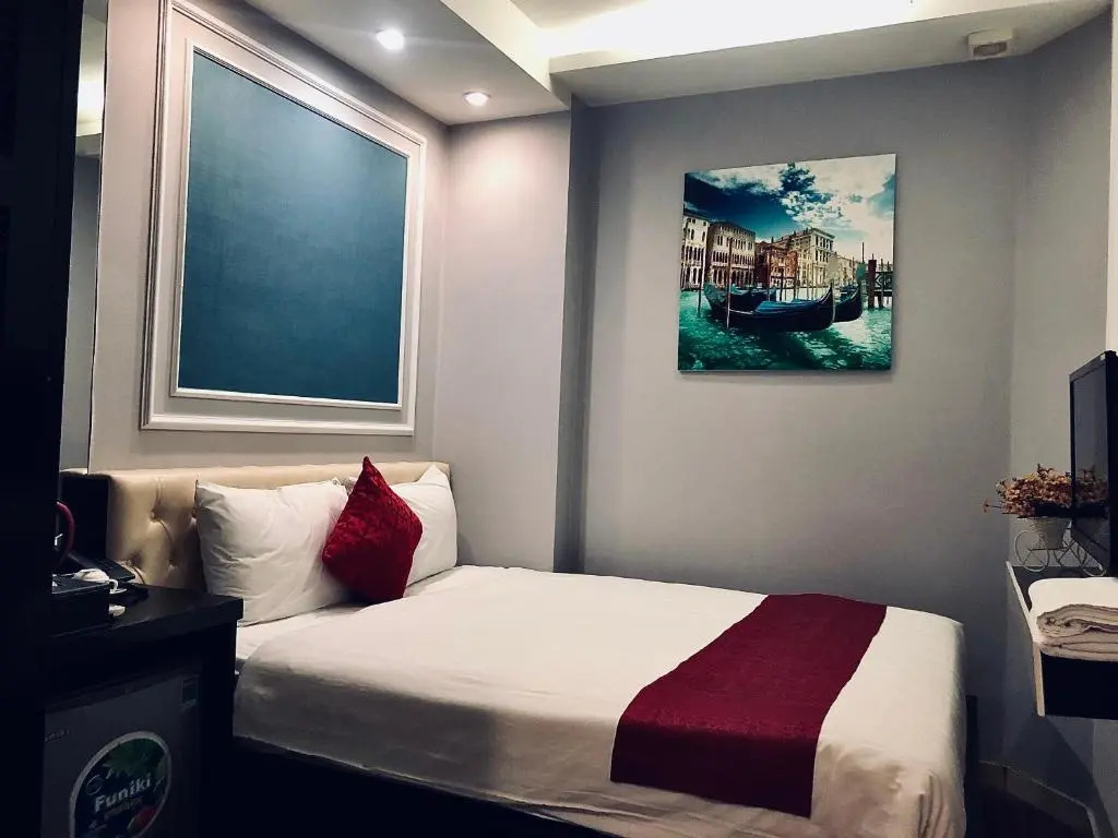 Standard Double room (full double bed)