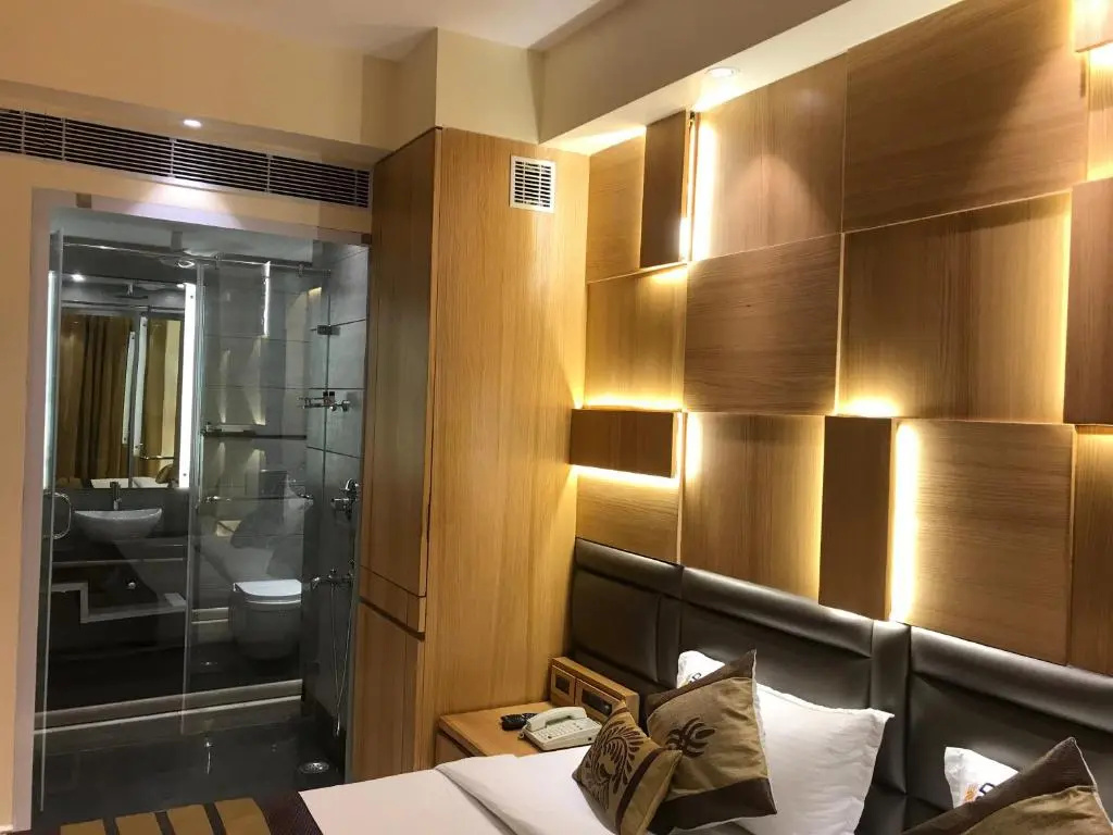 Superior Double room (full double bed)