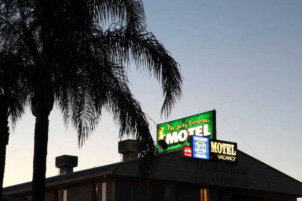 The Jolly Swagman Motor Inn — фото
